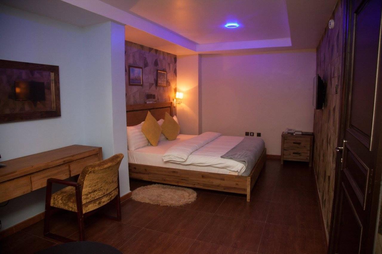 Villa Toscana Hotel And Suits Lagos Esterno foto